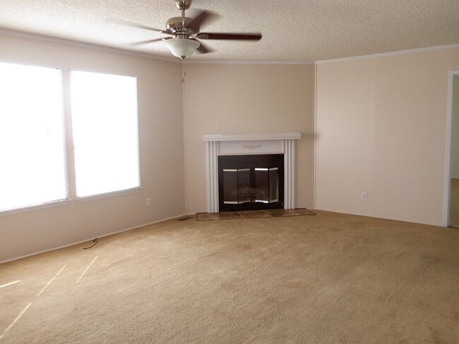 Building Photo - 135 Magnolia Gardens Dr