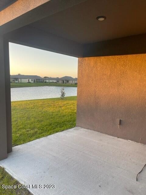 Building Photo - 7438 Tourmaline Dr