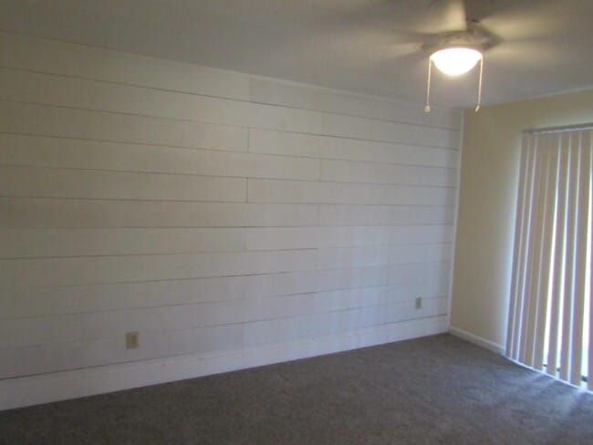 Building Photo - 1095 Plantation Dr
