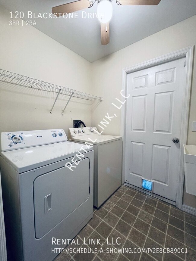 Building Photo - 120 Blackstone Dr