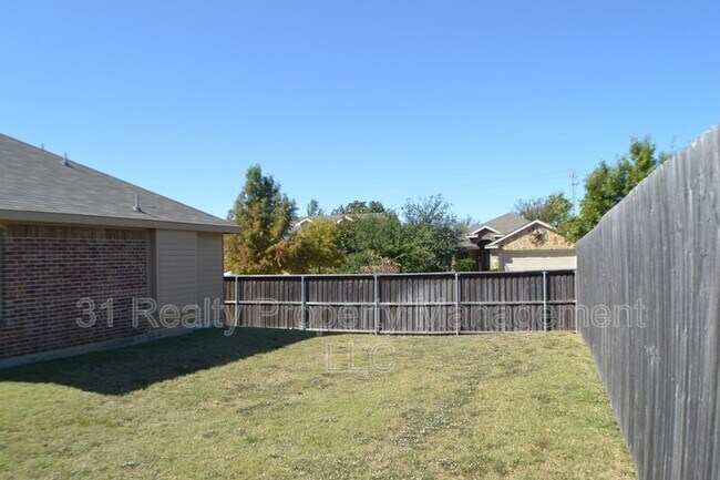 Building Photo - 4036 Eric Dr