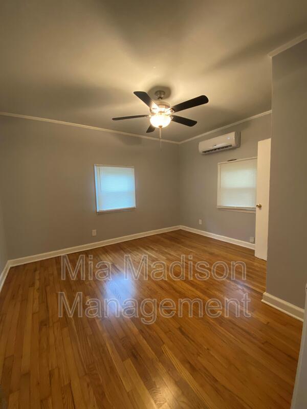Building Photo - 1226 E 38th St
