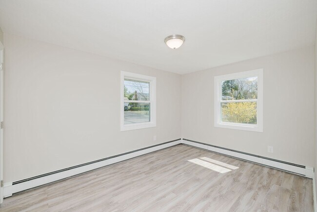 Building Photo - 125 Temi Rd