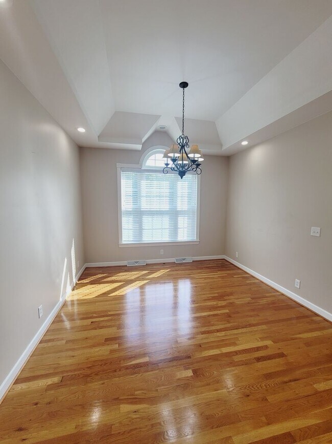 Building Photo - Beautiful Brick Ranch in Campbell County