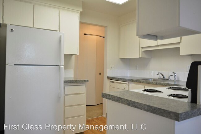 Building Photo - 4628 Oakridge Rd