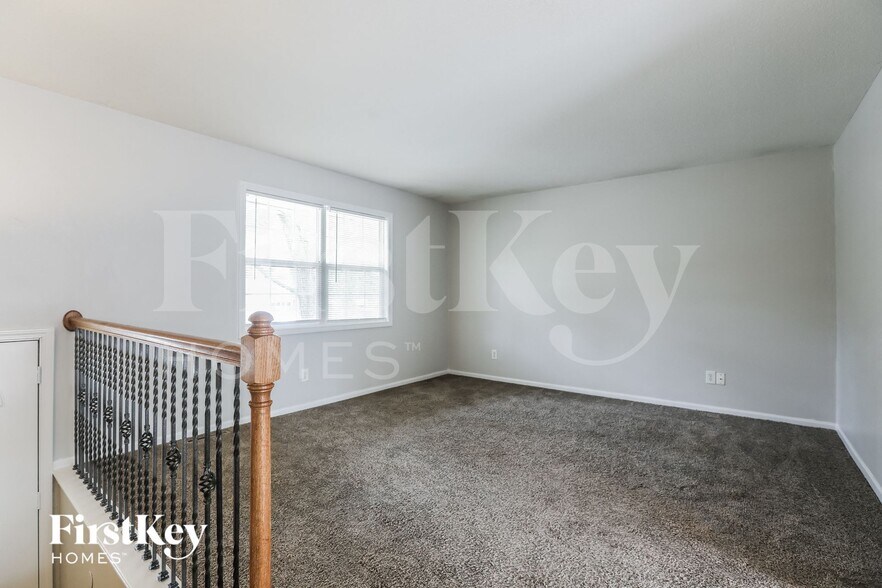 Building Photo - 7504 E 132 Terrace