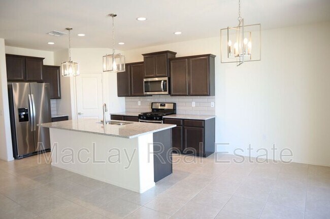 Building Photo - 10652 W Filbert St