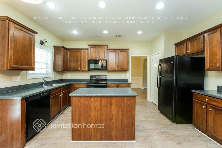 Building Photo - 971 Wisteria View Ct SE