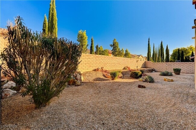 Building Photo - 536 Puenta Del Rey St