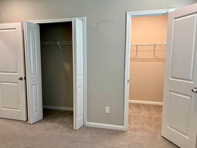 Building Photo - 7155 Jareth Dr