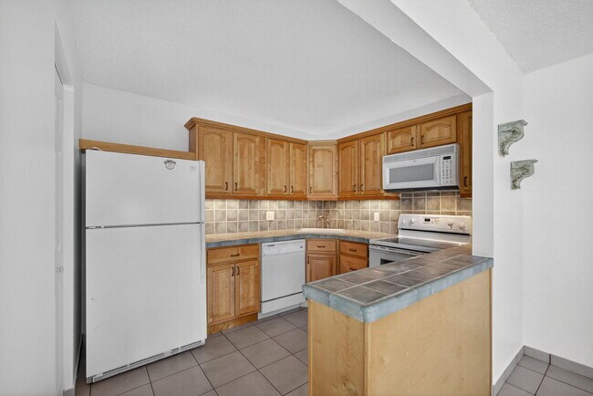 Building Photo - 4992 Sable Pine Cir