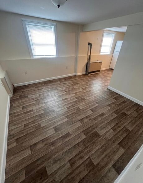 Building Photo - 125 Hickok St