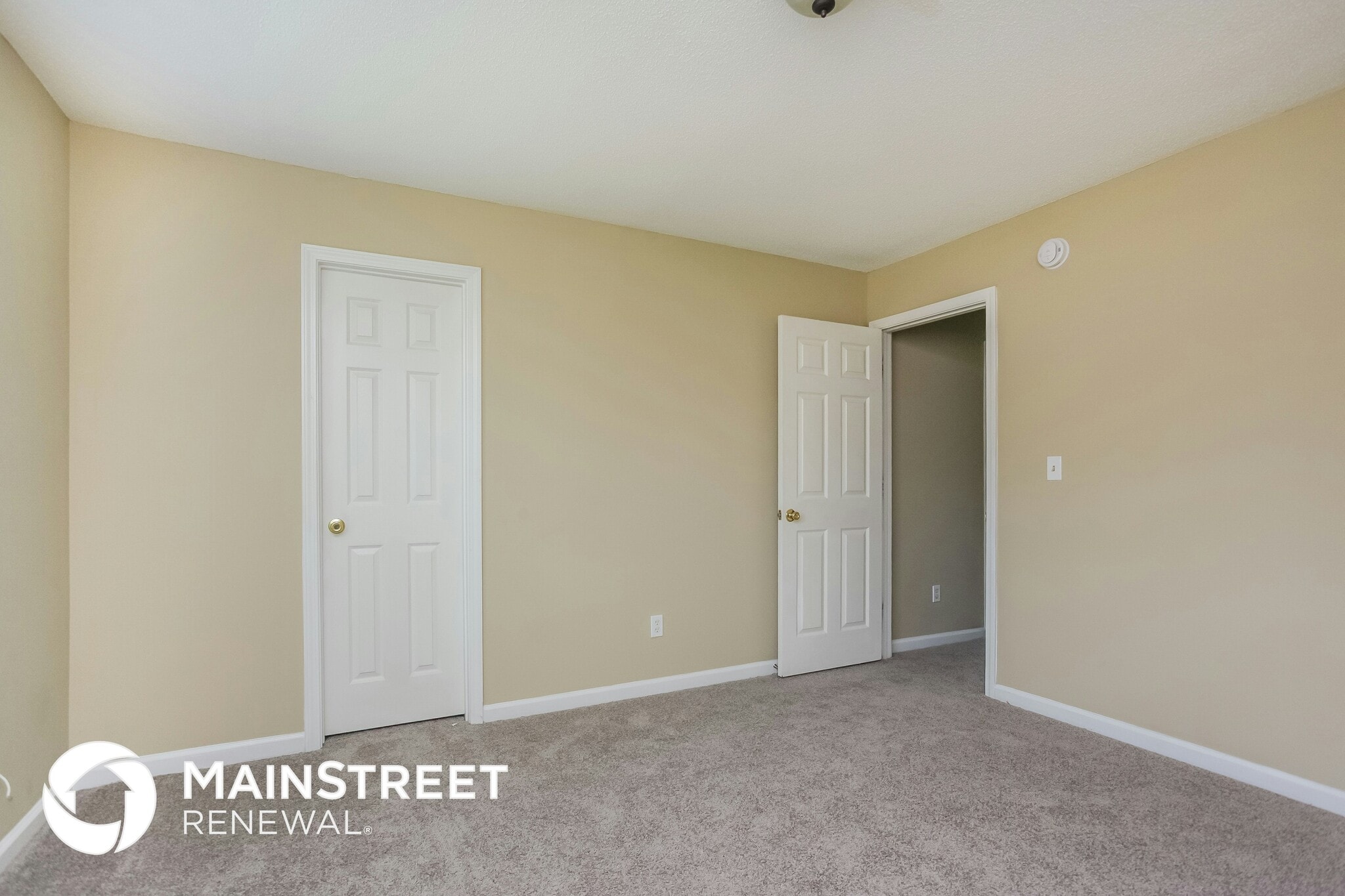 Building Photo - 9996 Chariden Dr