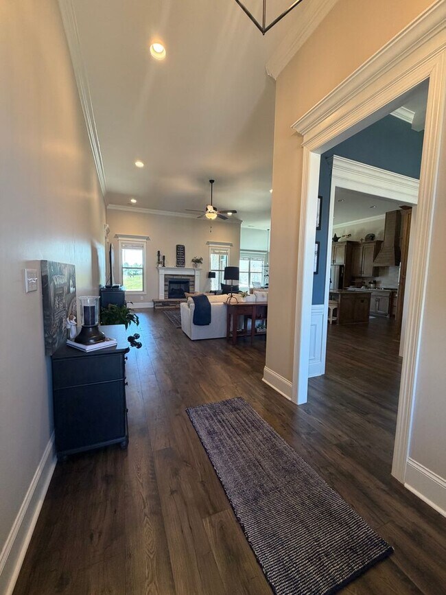 Building Photo - 26316 Woodfield Dr