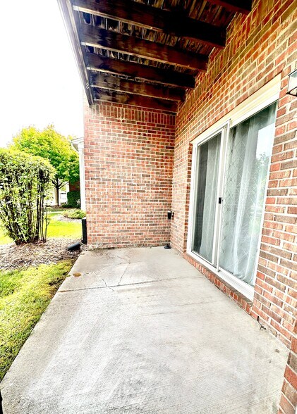 Building Photo - 13140 Canopy Dr
