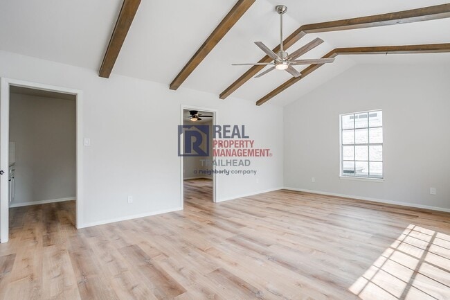 Building Photo - Stylish 1 Bed 1 Bath - Great Location