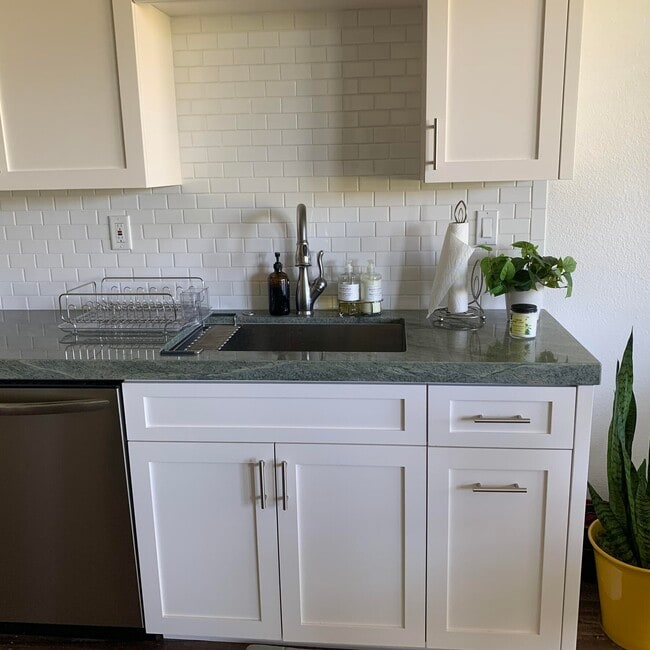 Building Photo - 55578 Southern Hill