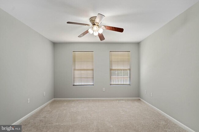 Building Photo - 430 Cedar Creek Dr