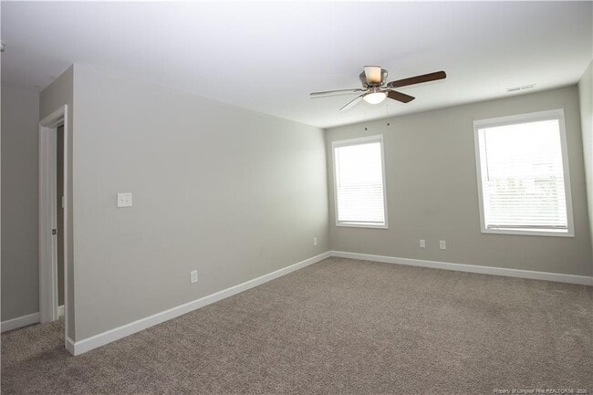 Building Photo - 5709 Pondhaven Dr