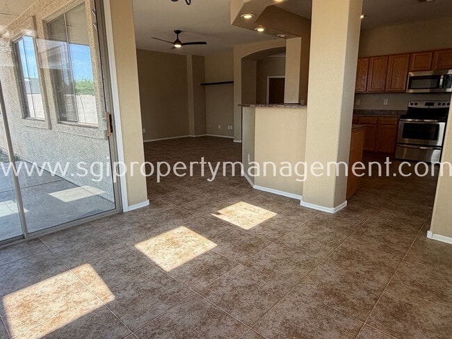 Building Photo - 1541 W St Kateri Dr