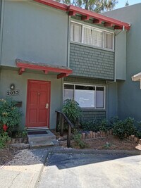Building Photo - 2035 Alta Loma St