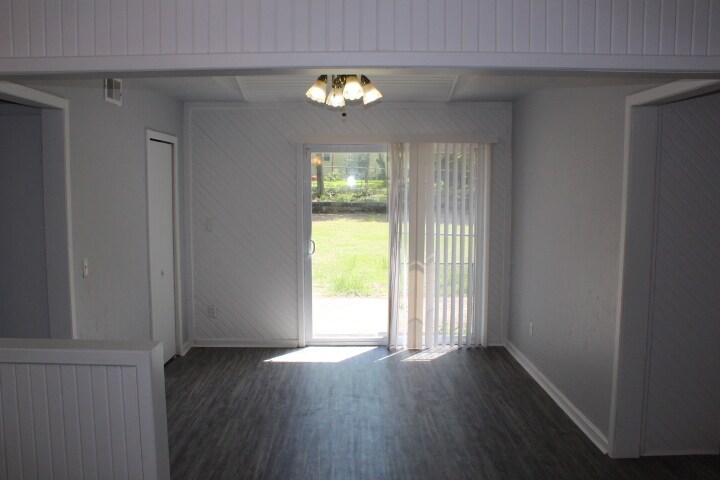 Building Photo - 3828 NW 29th St