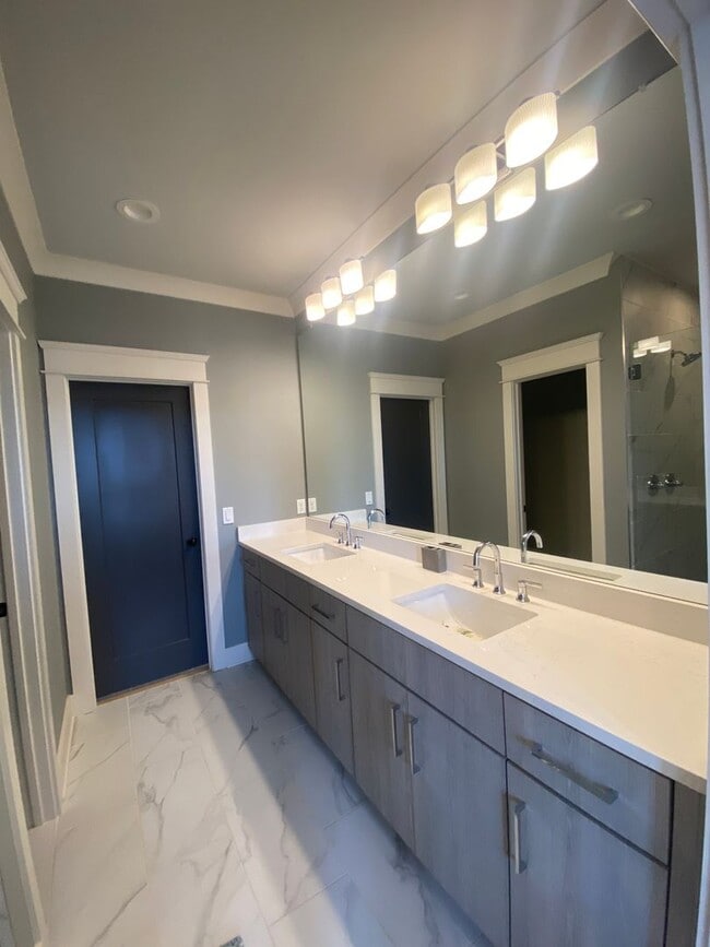 Building Photo - 6003 Pennsylvania Ave