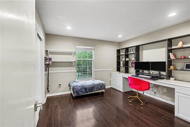 Building Photo - Newly Updated 3 Bed/2 Bath Duplex in Blue Valley with Fenced Yard, Large Deck & Attached 2-Car Ga...