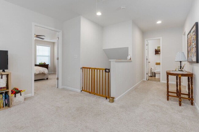 Building Photo - Beautiful, Almost New Home Located in The Desirable Elgin, SC