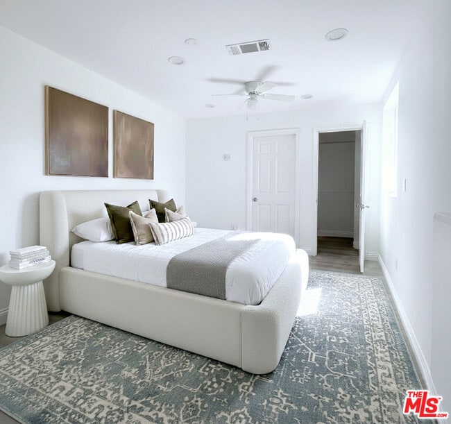 Building Photo - 2041 Linnington Ave