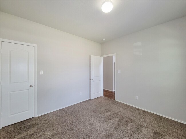 Building Photo - 5515 Peralta Mills Way