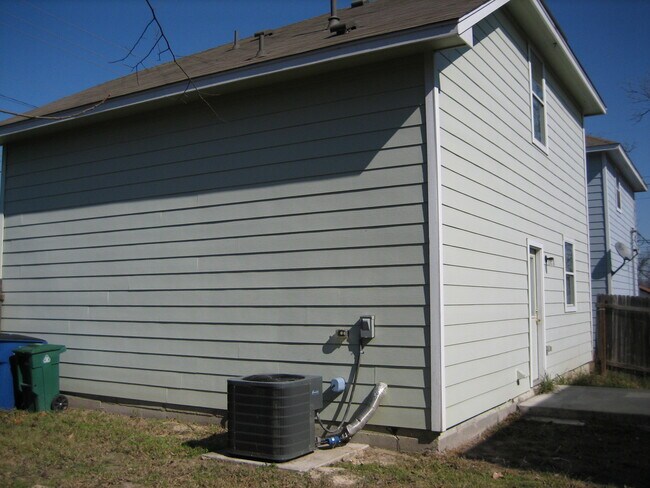 Building Photo - 3809 E Martin Luther King Jr Blvd