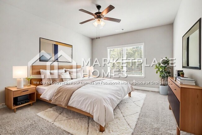 Building Photo - 110 Hawthorn Ln