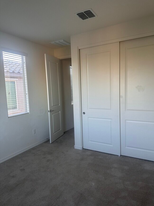 Building Photo - Large Home in Oro Valley