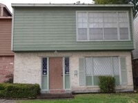 Building Photo - 5522 Deep Forest Dr