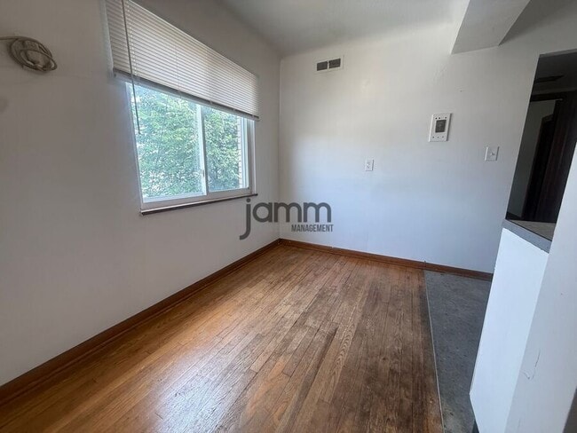 Building Photo - 4201 Rocky River Dr