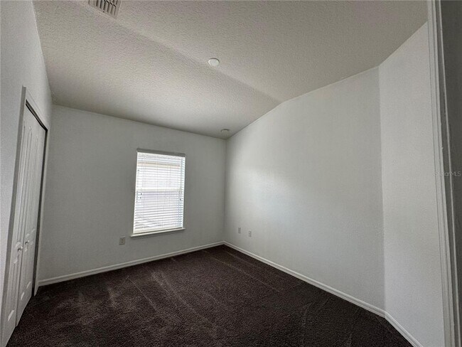 Building Photo - 6624 S Goldenrod Rd