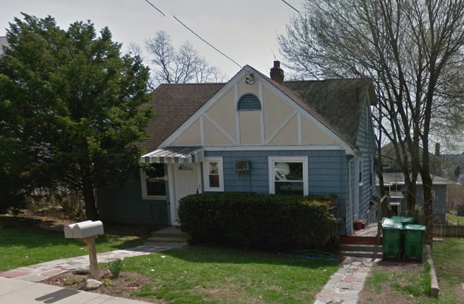 Building Photo - 6A Rock Glen Circle