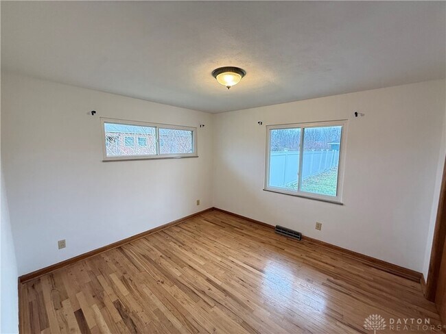 Building Photo - 3641 Maxton Rd