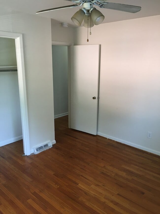 Building Photo - 4/2 House in Rome $1,495