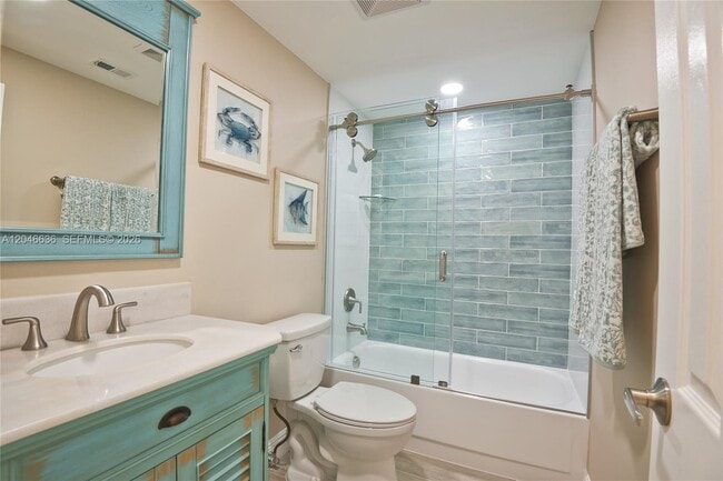 Building Photo - 3505 S Ocean Dr