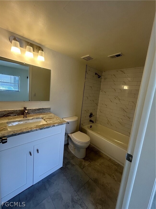 Building Photo - 5315 Summerlin Rd