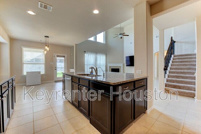 Building Photo - 9722 Victoria Rose Ln