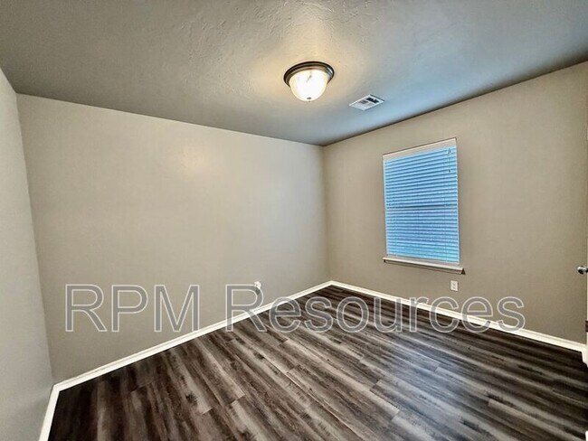 Building Photo - 2816 Cider Mill Ln