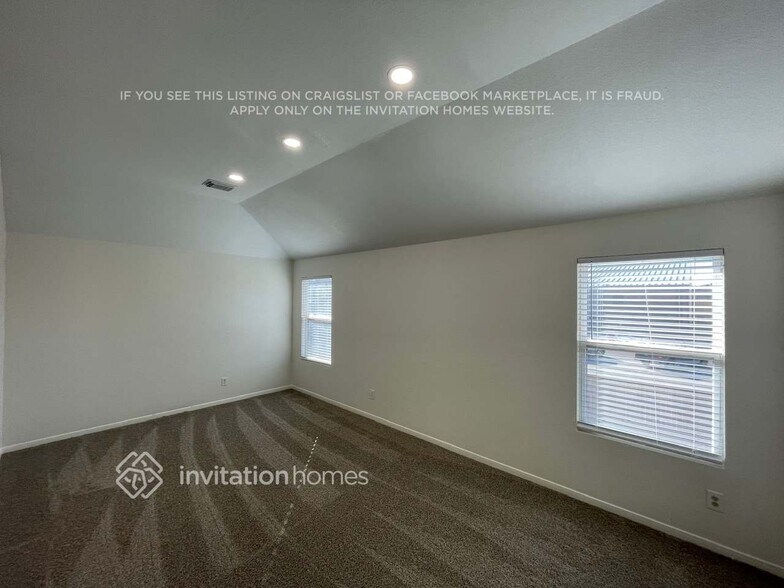 Building Photo - 19115 Badger Ct