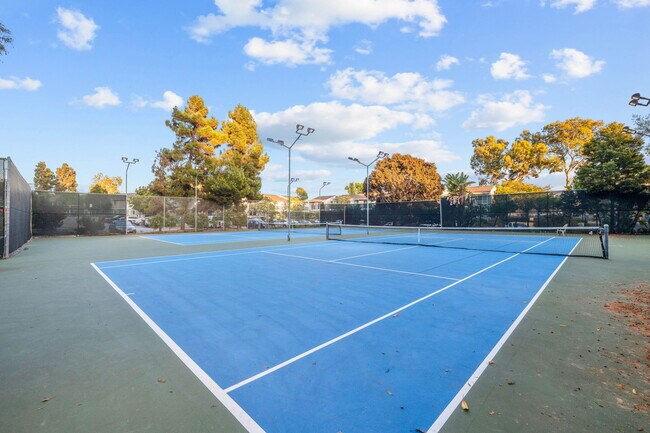 Building Photo - 6314 Friars Rd