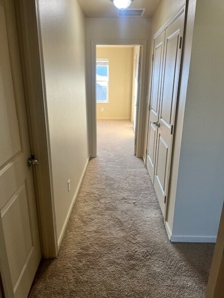 Building Photo - 3127 17th Ave W