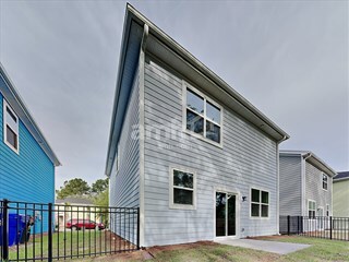 Building Photo - 1824 Produce Ln