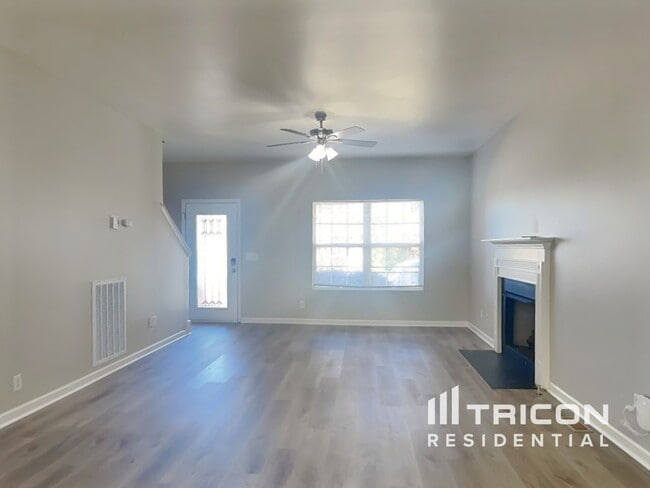 Building Photo - 4006 New London Ct