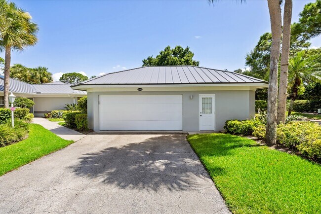 Building Photo - 7362 Pine Creek Way